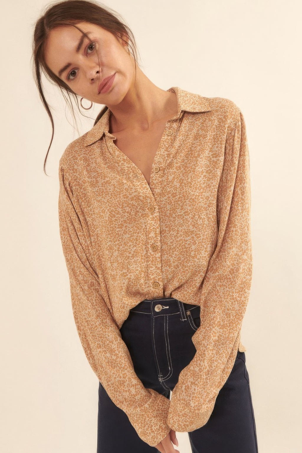 Collared Neckline Floral-print Shirt Sleek and Stylish