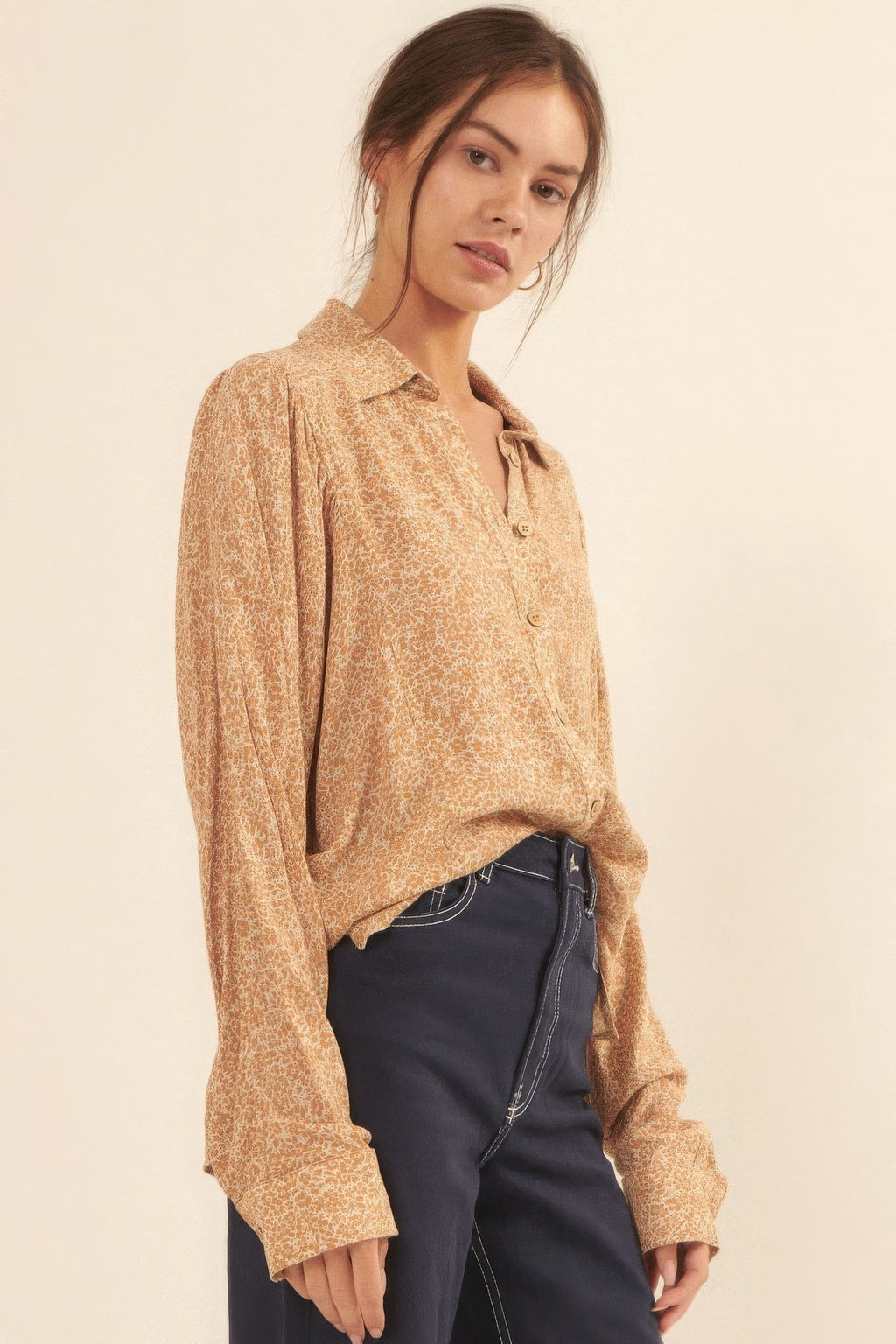 Collared Neckline Floral-print Shirt Sleek and Stylish