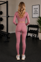 Women’s Seamless Long Sleeve Crop Top & High-Waisted Leggings Workout Set Sleek and Stylish